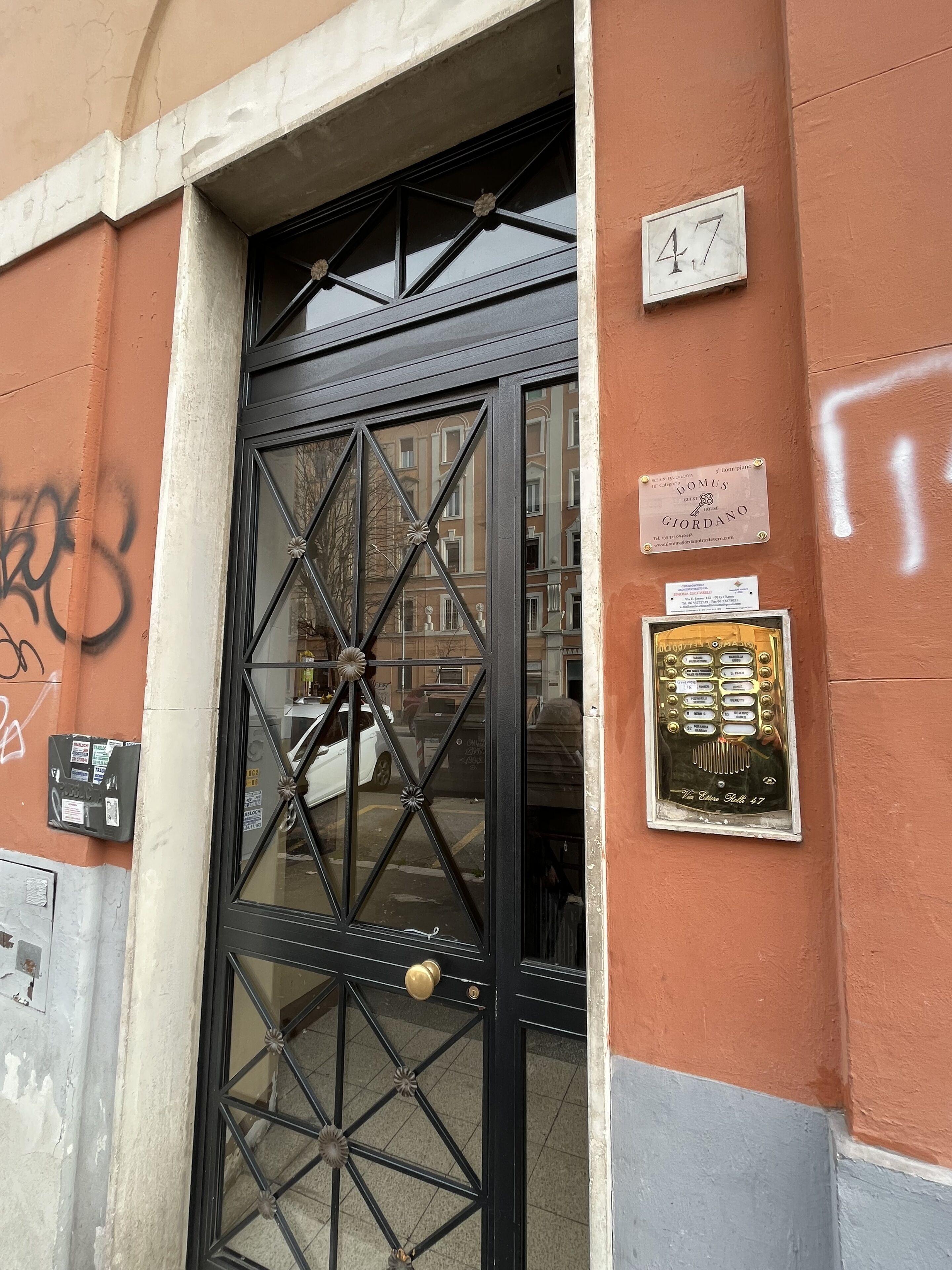 Domus Giordano — Photos 1